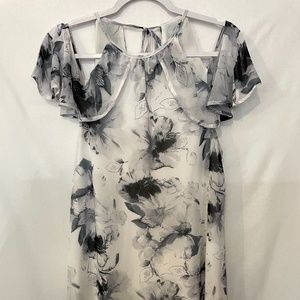 Kimchi Blue. Floral dress. Sz S. EUC.